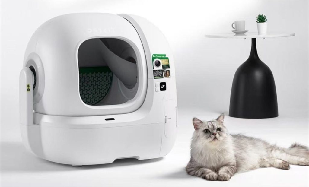 Cat and pet products from the PETKIT flyer
